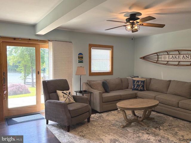 198 MILTONS LN, Louisa, VA 23093