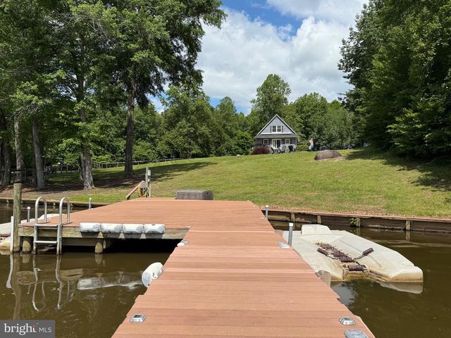 198 MILTONS LN, Louisa, VA 23093