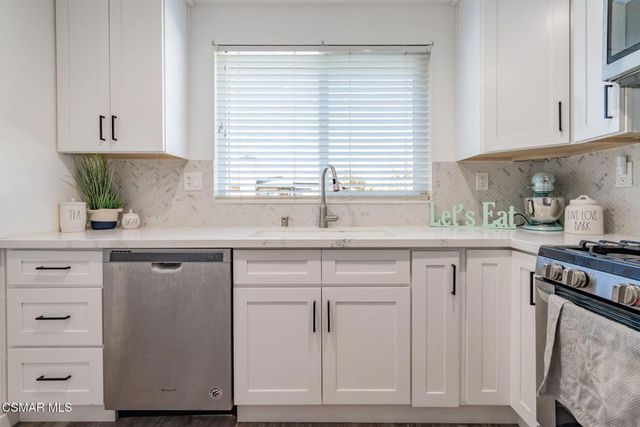 12976 E Mesa Verde Drive, Moorpark, CA 93021