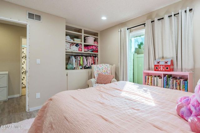 12976 E Mesa Verde Drive, Moorpark, CA 93021
