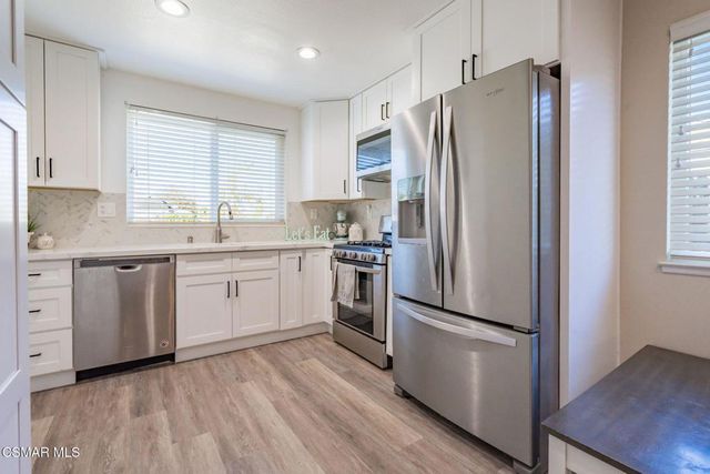 12976 E Mesa Verde Drive, Moorpark, CA 93021