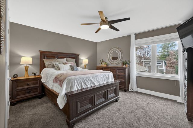 2240 NW 149th Street, Clive, IA 50325