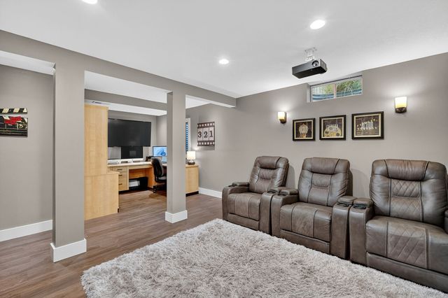 2240 NW 149th Street, Clive, IA 50325