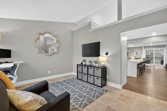 2240 NW 149th Street, Clive, IA 50325