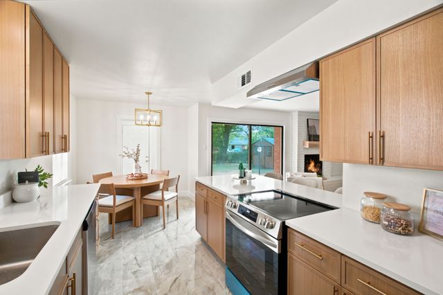 2214 Trinidad Drive, Dallas, TX 75232