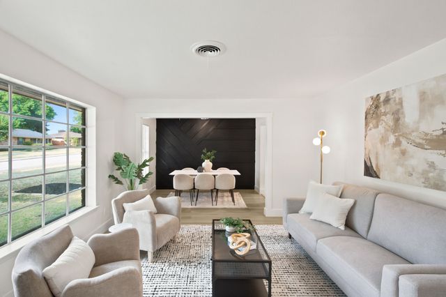 2214 Trinidad Drive, Dallas, TX 75232