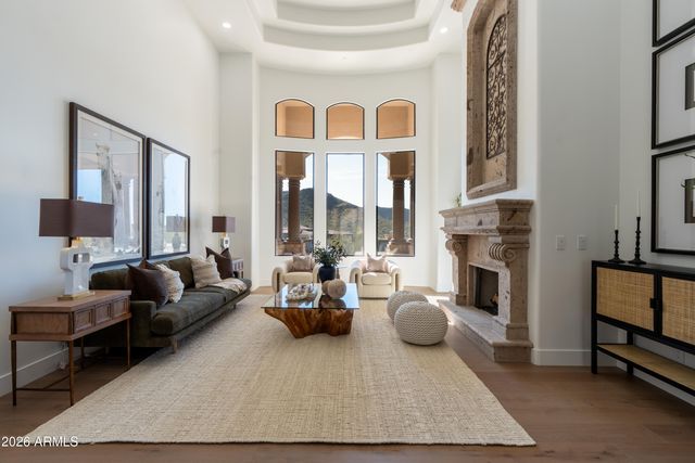 11475 E PARADISE Lane, Scottsdale, AZ 85255