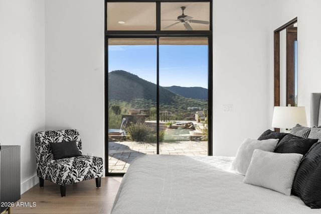 11475 E PARADISE Lane, Scottsdale, AZ 85255