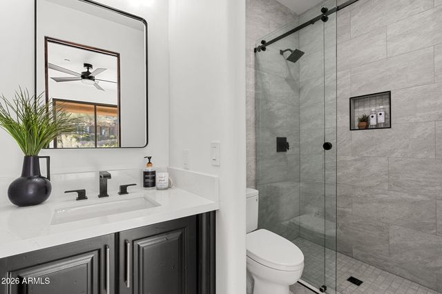 11475 E PARADISE Lane, Scottsdale, AZ 85255