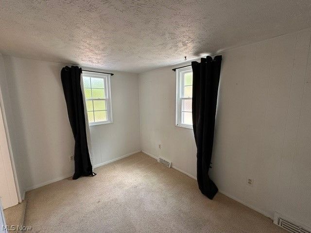 4353 Groveland Road, University Heights, OH 44118