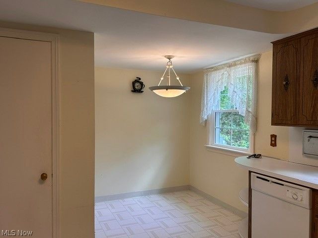4353 Groveland Road, University Heights, OH 44118