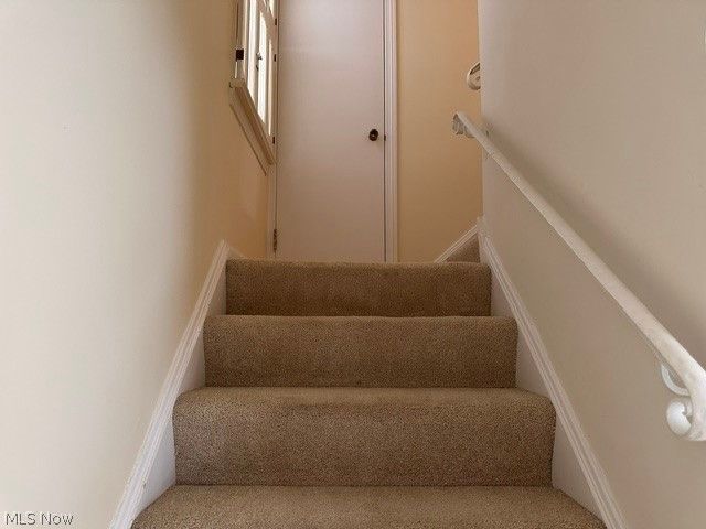 4353 Groveland Road, University Heights, OH 44118