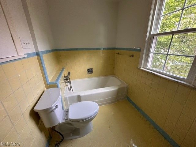 4353 Groveland Road, University Heights, OH 44118