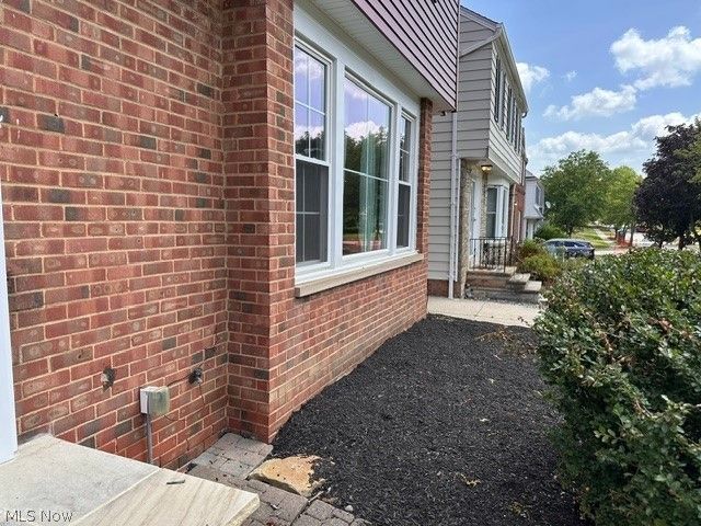 4353 Groveland Road, University Heights, OH 44118