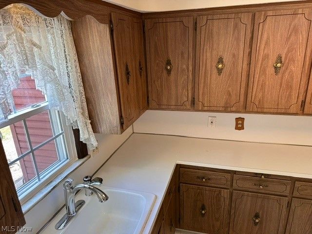 4353 Groveland Road, University Heights, OH 44118