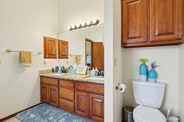 3917 Glisten Court, Norman, OK 73072