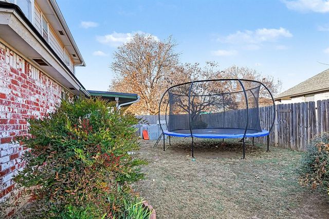 3917 Glisten Court, Norman, OK 73072