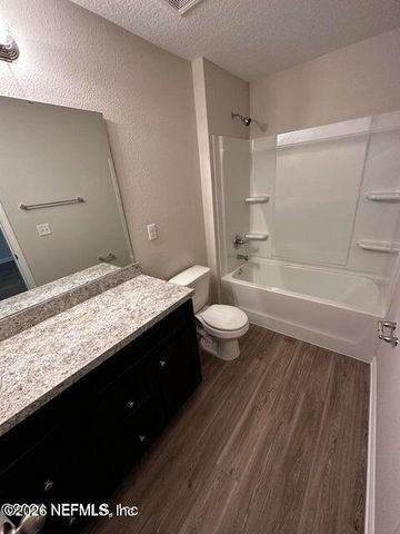 8206 HALLS HAMMOCK Court, Jacksonville, FL 32244