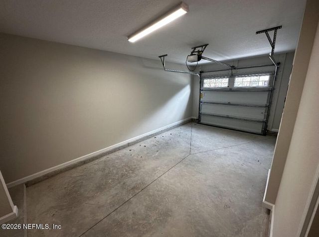 8206 HALLS HAMMOCK Court, Jacksonville, FL 32244