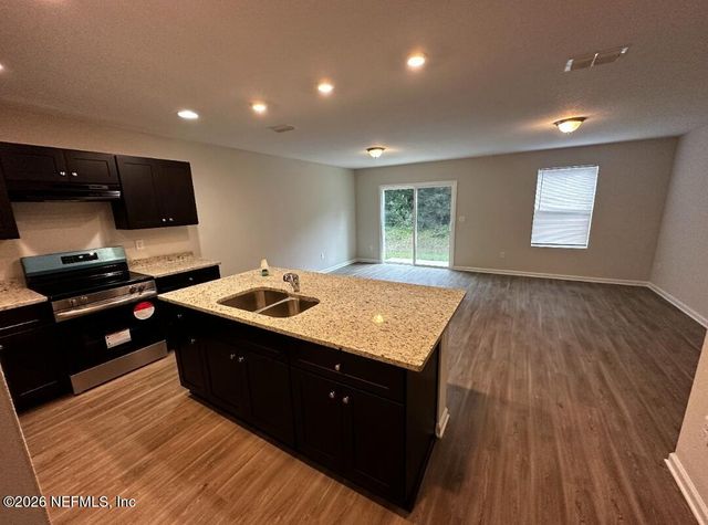 8206 HALLS HAMMOCK Court, Jacksonville, FL 32244