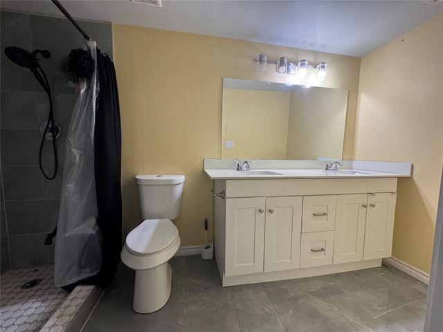 129 Mill Creek Drive, Weatherford, TX 76085