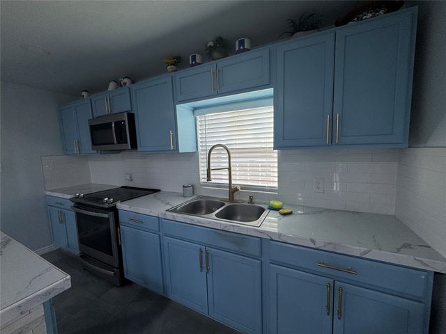 129 Mill Creek Drive, Weatherford, TX 76085