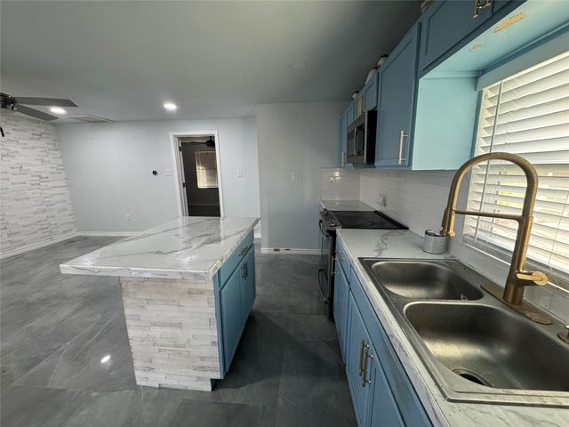 129 Mill Creek Drive, Weatherford, TX 76085