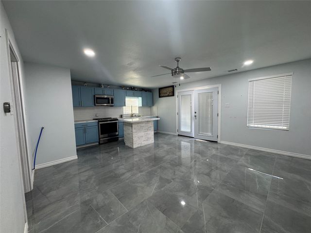 129 Mill Creek Drive, Weatherford, TX 76085