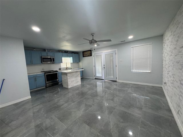 129 Mill Creek Drive, Weatherford, TX 76085