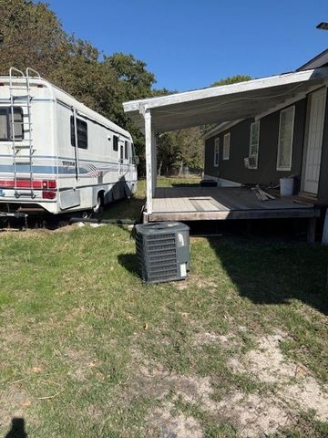 129 Mill Creek Drive, Weatherford, TX 76085