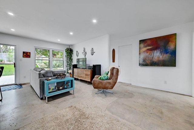 5303 Gladstone DR, Austin, TX 78723