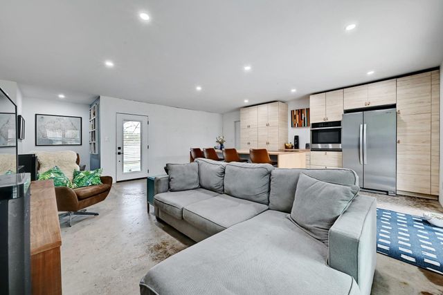 5303 Gladstone DR, Austin, TX 78723