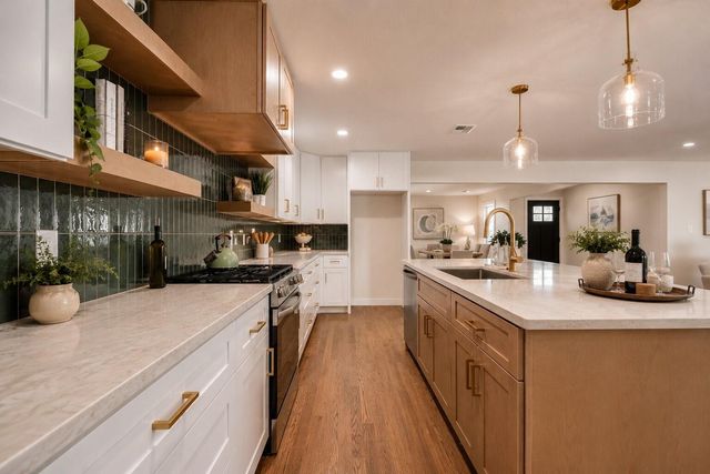 2731 Manila Lane, Houston, TX 77043