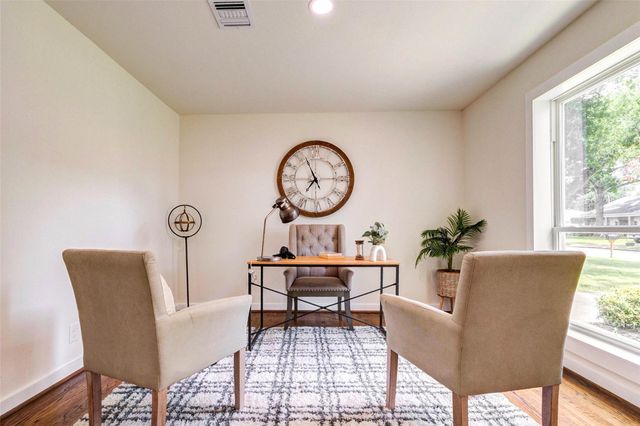 2731 Manila Lane, Houston, TX 77043