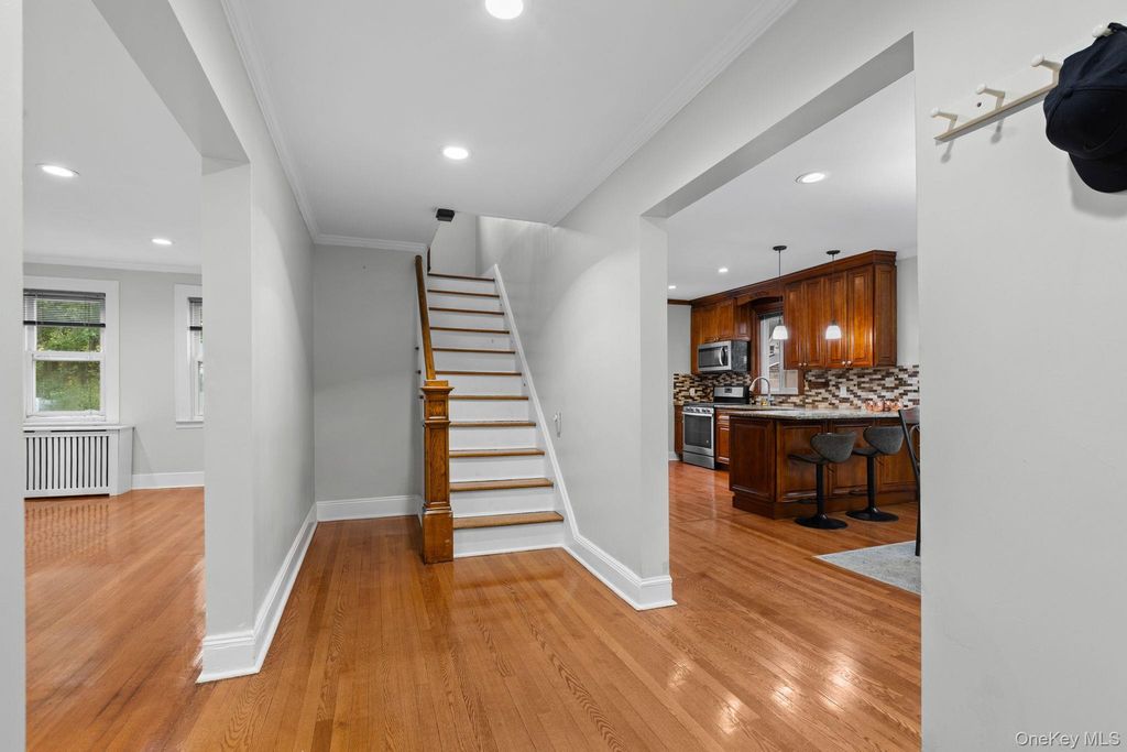 24 Wesley Avenue, Port Chester, NY 10573 — photo 3
