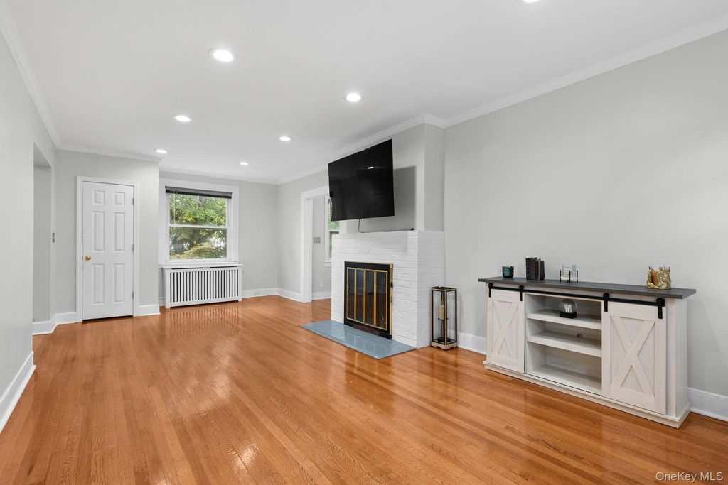 24 Wesley Avenue, Port Chester, NY 10573 — photo 5