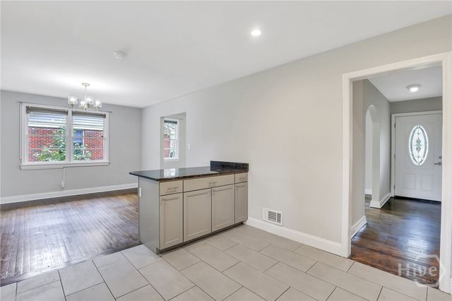 5215 Habersham Street, Savannah, GA 31405