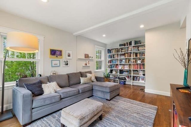 72 Townsend Rd 72, Belmont, MA 02478