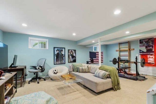 72 Townsend Rd 72, Belmont, MA 02478