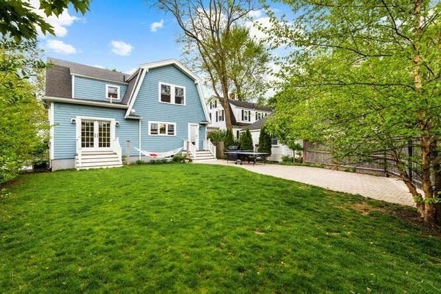 72 Townsend Rd 72, Belmont, MA 02478