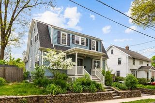72 Townsend Rd 72, Belmont, MA 02478