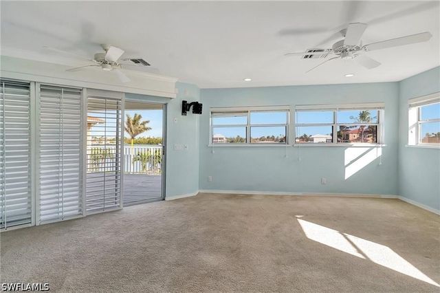 86 Dolphin CIR, Naples, FL 34113