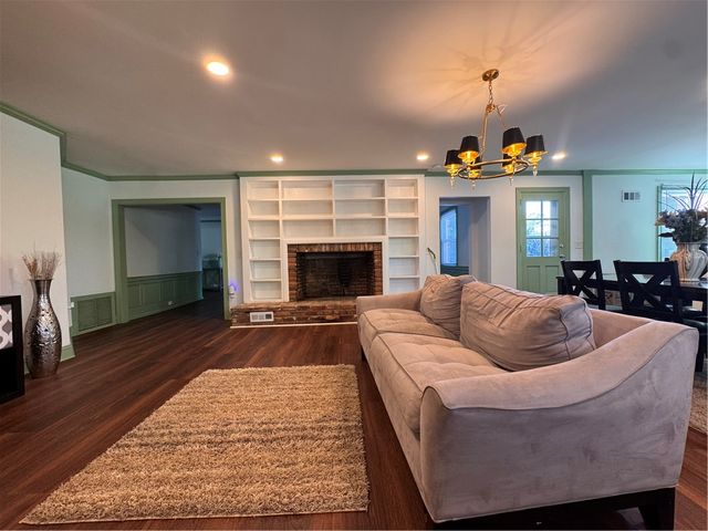 2211 E River Street, Anderson, SC 29621