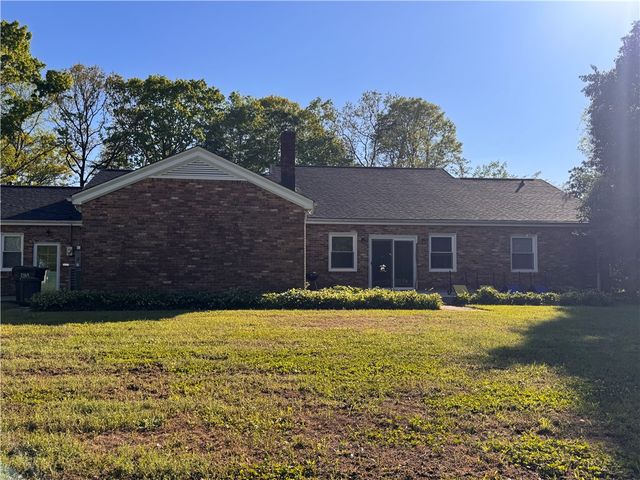 2211 E River Street, Anderson, SC 29621
