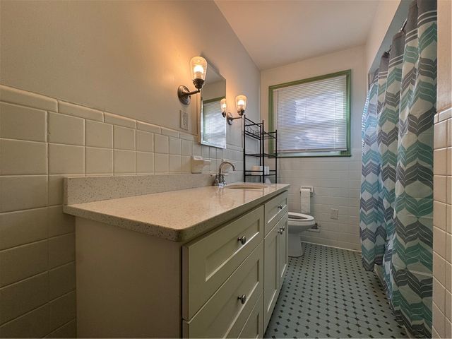 2211 E River Street, Anderson, SC 29621