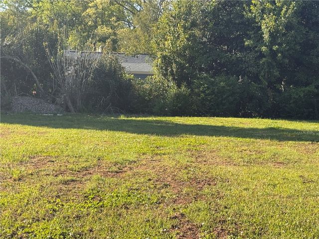 2211 E River Street, Anderson, SC 29621