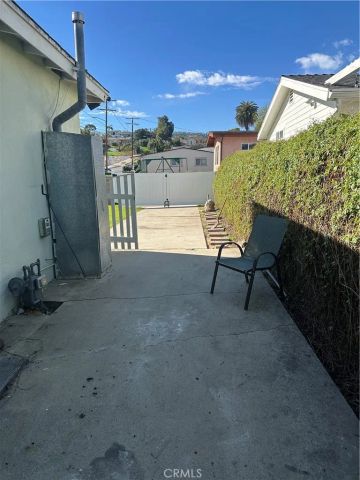 453 N Bandini, San Pedro, CA 90731
