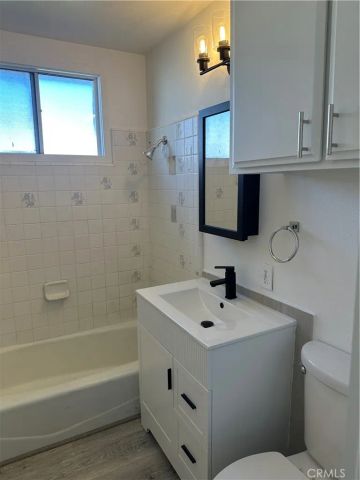 453 N Bandini, San Pedro, CA 90731