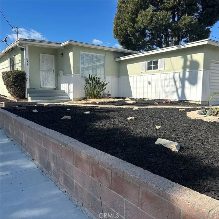 453 N Bandini, San Pedro, CA 90731