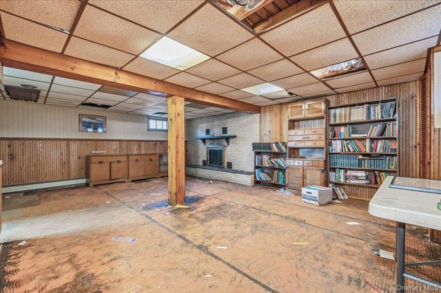 158 Burns Avenue, Hicksville, NY 11801